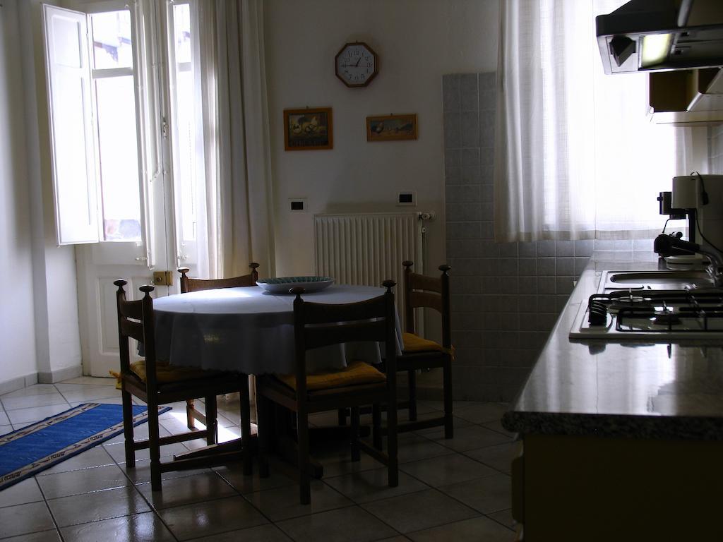 Terrasini Siracasa Apartment Стая снимка